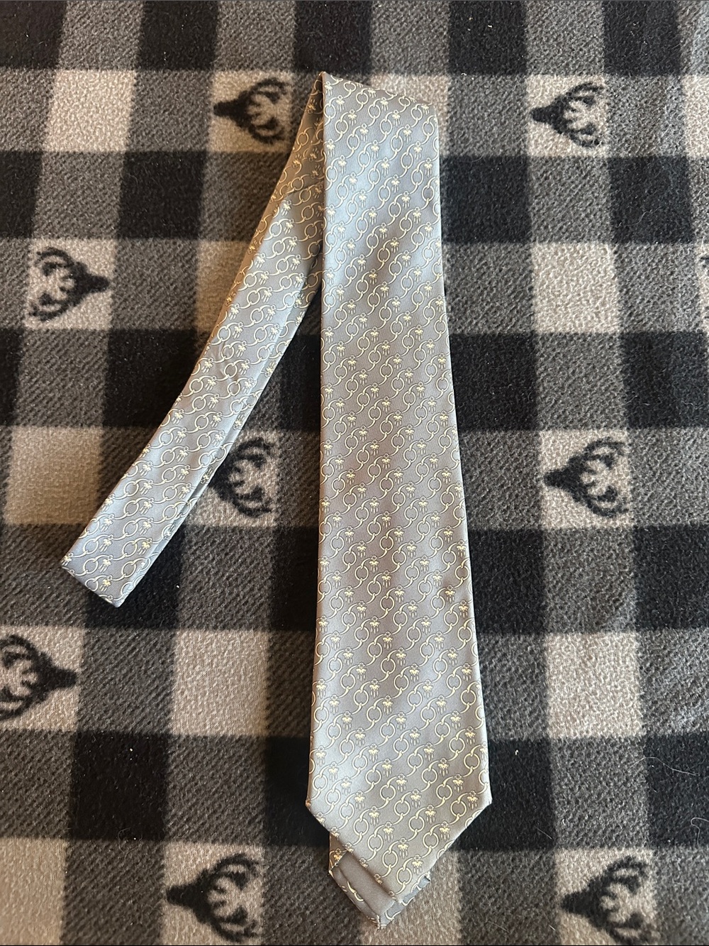 Hermes Light Gray Silk Tie with Subtle Interlocking Pattern